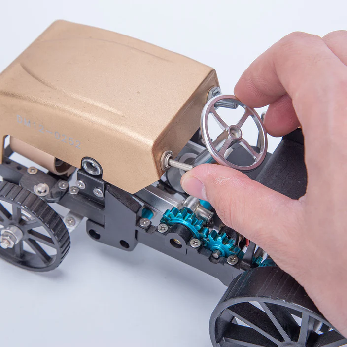 TECHING Creative Retro Tractor & Car Metal RC Assembled Model Kit - High Challenge Electric Gift Collection